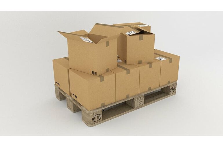 pallet-goods-freighter-transport